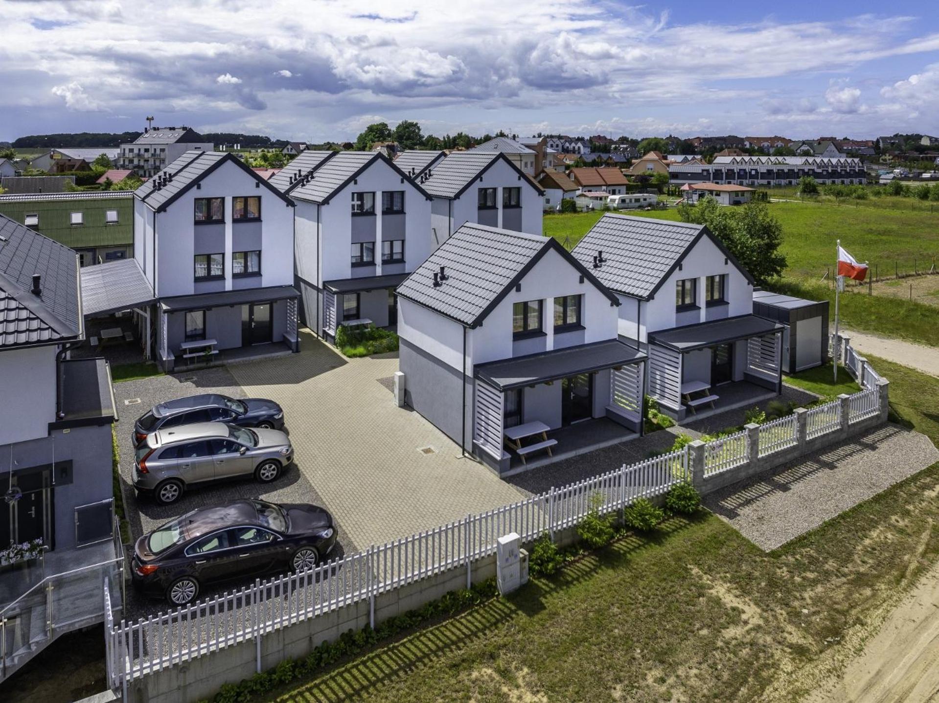 Frajda Domki: Spacious Apartments & Studios Rewal Exterior photo